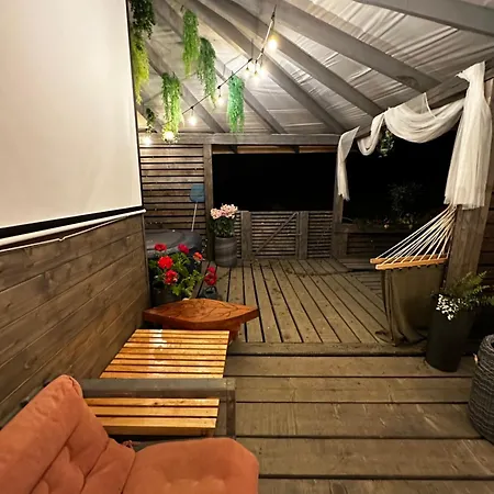 Forest Hugs славсько Khashchovanoye