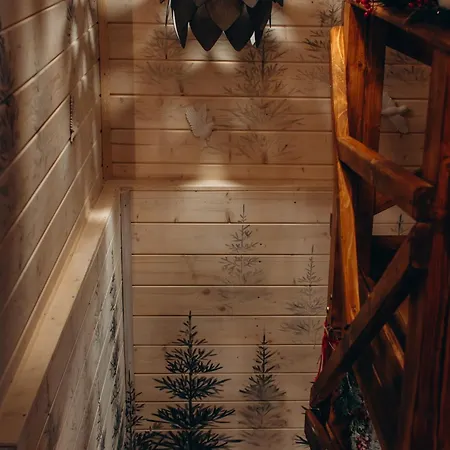 Forest Hugs славсько з джакузі * Khashchovanoye
